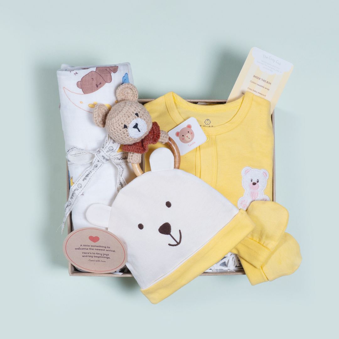 The Cosy Cub – 5 in 1 Unisex Newborn Baby Outfit & Gift Hamper